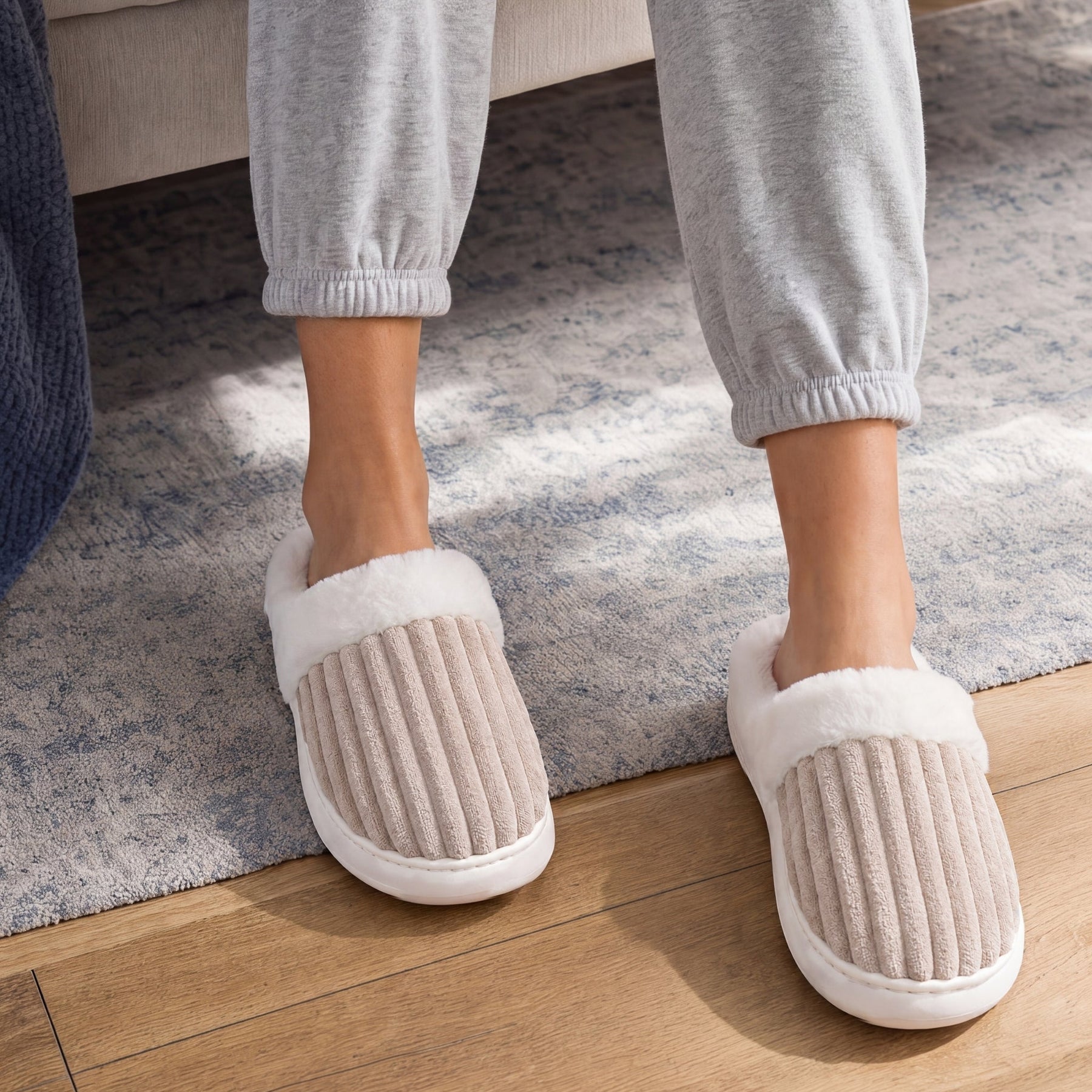 Kylea Cozy Beige – indossate
