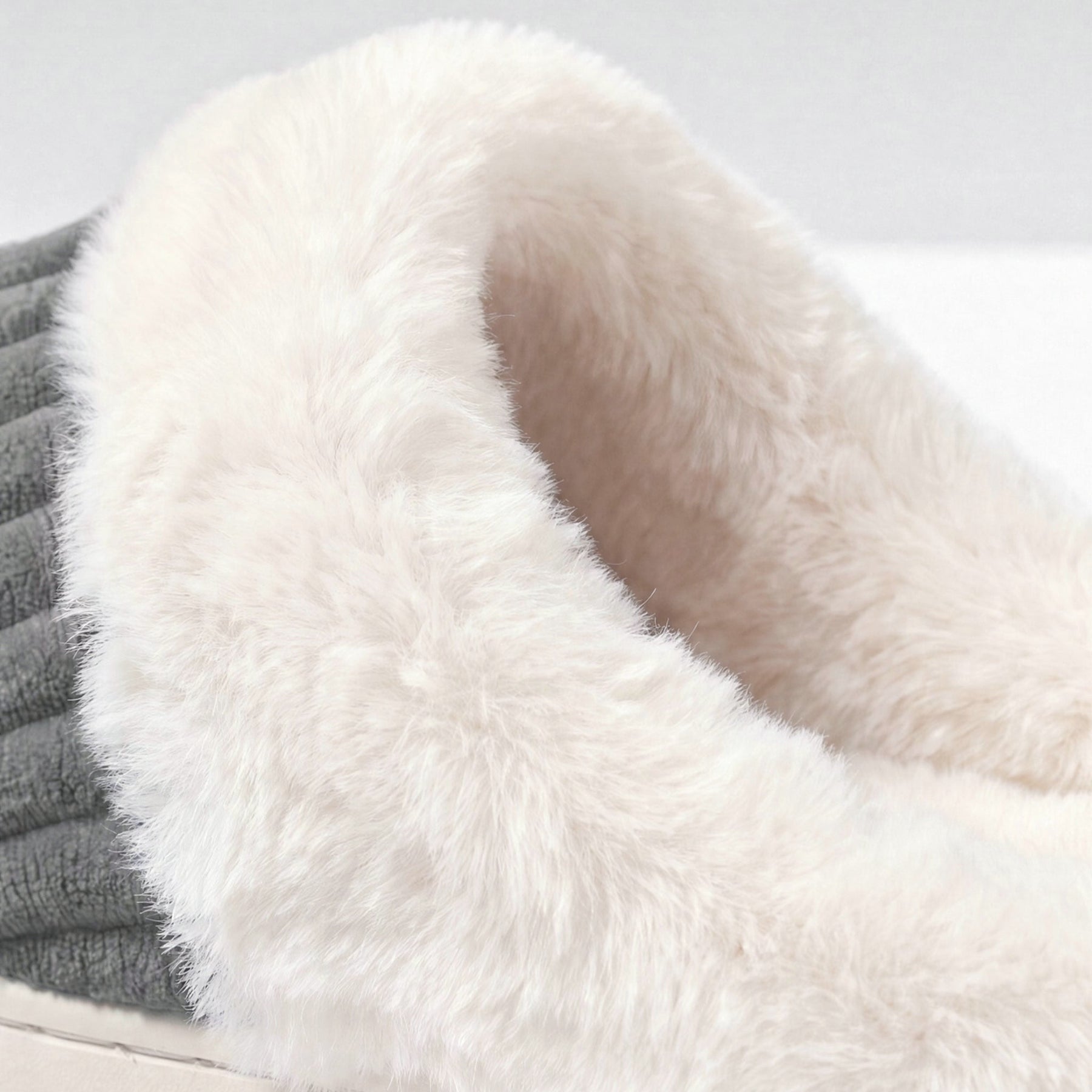 Kylea Cozy Grigio – dettaglio del pelo